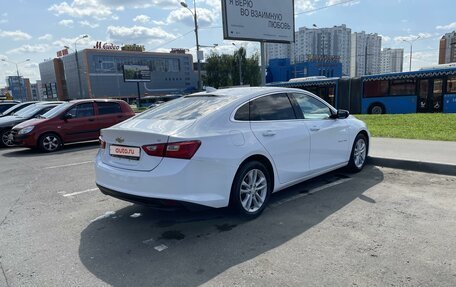 Chevrolet Malibu IX, 2016 год, 950 000 рублей, 6 фотография