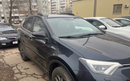 Toyota RAV4, 2018 год, 2 320 000 рублей, 2 фотография