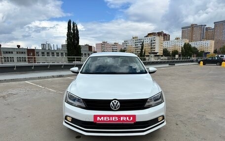Volkswagen Jetta VI, 2016 год, 1 210 000 рублей, 2 фотография