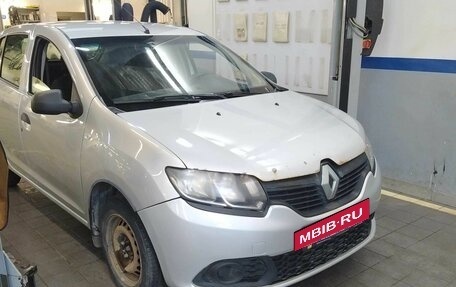 Renault Sandero II рестайлинг, 2014 год, 580 000 рублей, 2 фотография