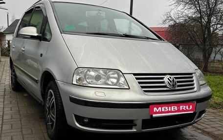 Volkswagen Sharan I рестайлинг, 2009 год, 400 000 рублей, 2 фотография