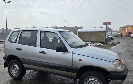 Chevrolet Niva I рестайлинг, 2003 год, 280 000 рублей, 8 фотография
