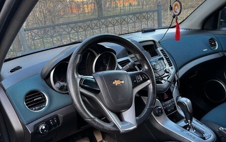Chevrolet Cruze II, 2011 год, 650 000 рублей, 9 фотография