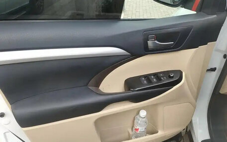 Toyota Highlander III, 2021 год, 2 806 000 рублей, 7 фотография