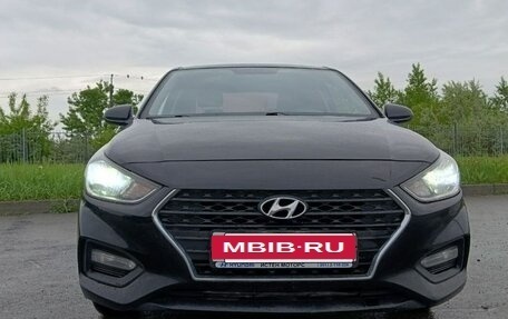 Hyundai Solaris II рестайлинг, 2018 год, 890 000 рублей, 2 фотография