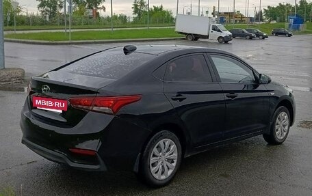 Hyundai Solaris II рестайлинг, 2018 год, 890 000 рублей, 4 фотография