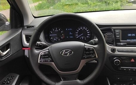 Hyundai Solaris II рестайлинг, 2018 год, 890 000 рублей, 7 фотография