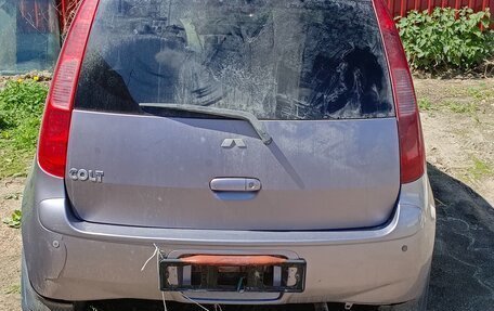 Mitsubishi Colt VI рестайлинг, 2004 год, 250 000 рублей, 6 фотография