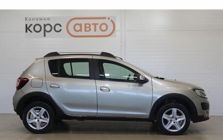 Renault Sandero II рестайлинг, 2015 год, 990 000 рублей, 4 фотография