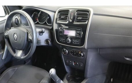 Renault Sandero II рестайлинг, 2015 год, 990 000 рублей, 5 фотография