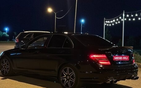 Mercedes-Benz C-Класс, 2011 год, 1 200 000 рублей, 2 фотография