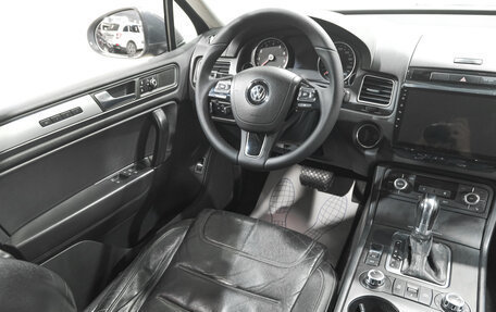 Volkswagen Touareg III, 2012 год, 2 399 000 рублей, 8 фотография