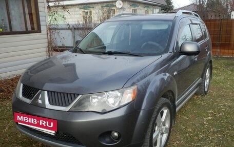 Mitsubishi Outlander III рестайлинг 3, 2008 год, 1 140 000 рублей, 3 фотография