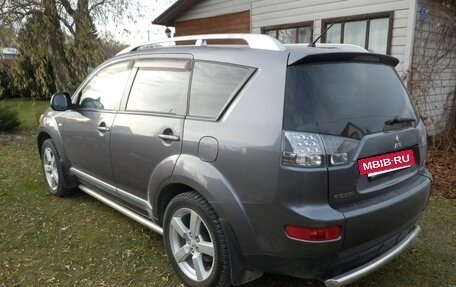 Mitsubishi Outlander III рестайлинг 3, 2008 год, 1 140 000 рублей, 8 фотография