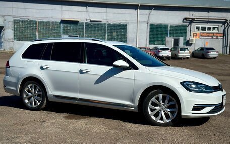 Volkswagen Golf VII, 2017 год, 1 540 000 рублей, 4 фотография