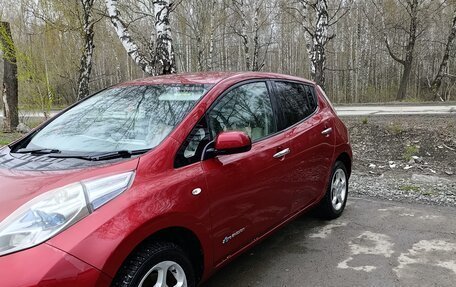 Nissan Leaf I, 2011 год, 560 000 рублей, 3 фотография