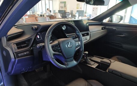 Lexus ES VII, 2022 год, 4 830 000 рублей, 9 фотография