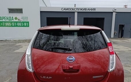Nissan Leaf I, 2011 год, 560 000 рублей, 2 фотография