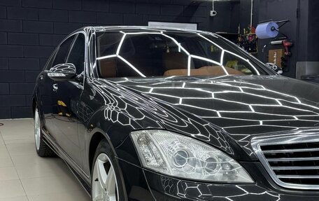 Mercedes-Benz S-Класс, 2008 год, 2 300 000 рублей, 3 фотография