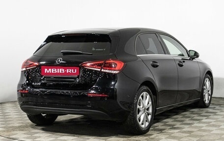 Mercedes-Benz A-Класс, 2018 год, 2 385 000 рублей, 5 фотография