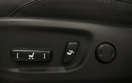 Toyota Land Cruiser Prado 150 рестайлинг 2, 2021 год, 7 550 000 рублей, 9 фотография