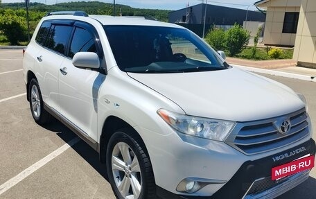 Toyota Highlander III, 2012 год, 2 300 000 рублей, 3 фотография