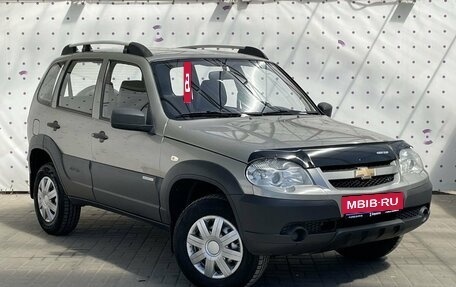 Chevrolet Niva I рестайлинг, 2014 год, 585 000 рублей, 2 фотография