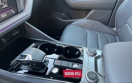 Volkswagen Touareg III, 2018 год, 5 150 000 рублей, 17 фотография