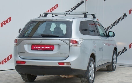 Mitsubishi Outlander III рестайлинг 3, 2013 год, 1 380 000 рублей, 6 фотография