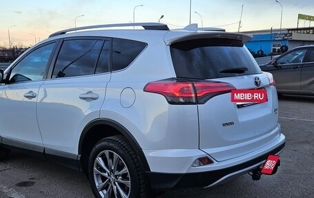 Toyota RAV4, 2019 год, 2 830 000 рублей, 4 фотография