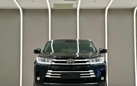 Toyota Highlander III, 2021 год, 2 900 000 рублей, 2 фотография