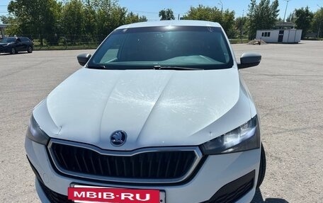 Skoda Rapid II, 2021 год, 990 000 рублей, 3 фотография