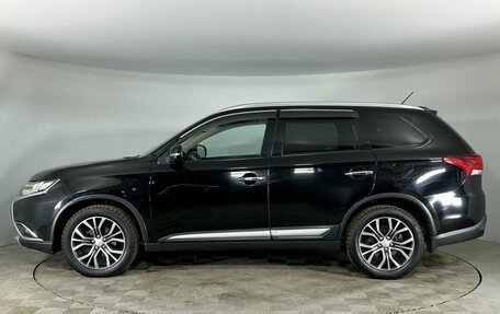 Mitsubishi Outlander III рестайлинг 3, 2015 год, 1 347 000 рублей, 6 фотография