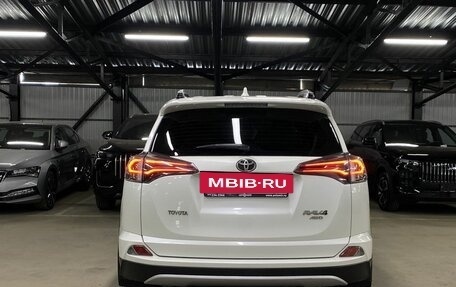 Toyota RAV4, 2017 год, 2 649 000 рублей, 7 фотография