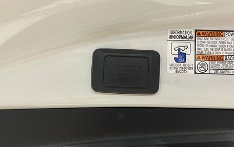 Toyota RAV4, 2017 год, 2 649 000 рублей, 10 фотография
