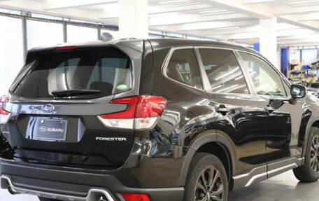 Subaru Forester, 2020 год, 2 600 000 рублей, 2 фотография