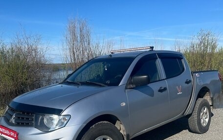 Mitsubishi L200 IV рестайлинг, 2011 год, 1 350 000 рублей, 3 фотография