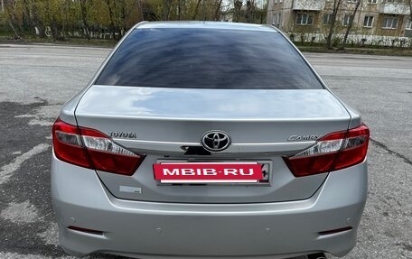 Toyota Camry, 2011 год, 1 500 000 рублей, 4 фотография