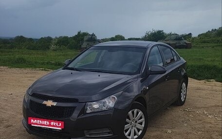 Chevrolet Cruze II, 2012 год, 700 000 рублей, 3 фотография