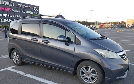 Honda Freed I, 2013 год, 1 400 000 рублей, 5 фотография