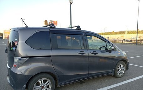 Honda Freed I, 2013 год, 1 400 000 рублей, 3 фотография