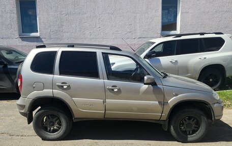Chevrolet Niva I рестайлинг, 2005 год, 350 000 рублей, 2 фотография