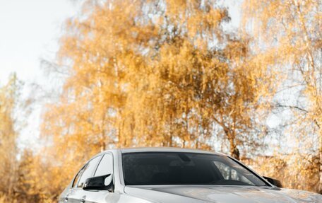 BMW 5 серия, 2012 год, 2 400 000 рублей, 3 фотография