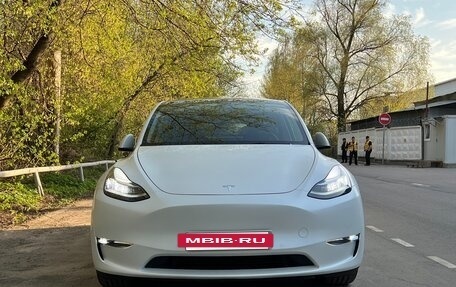 Tesla Model Y I, 2021 год, 4 350 000 рублей, 2 фотография