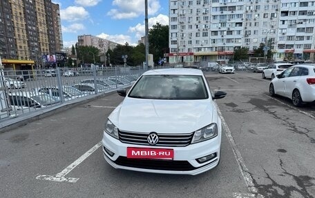 Volkswagen Passat B7, 2014 год, 1 310 000 рублей, 2 фотография