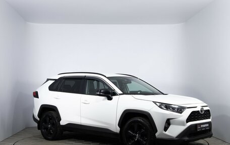 Toyota RAV4, 2021 год, 3 050 000 рублей, 3 фотография