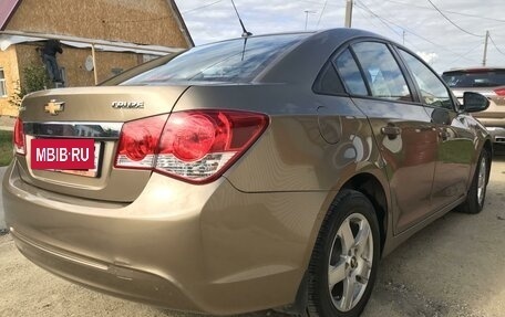 Chevrolet Cruze II, 2013 год, 850 000 рублей, 3 фотография