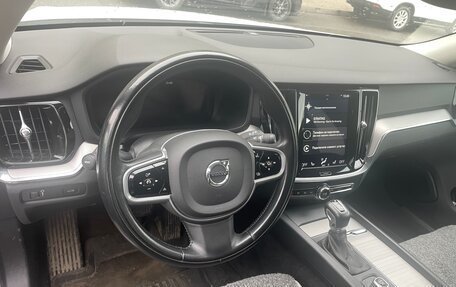 Volvo V60 Cross Country II, 2020 год, 2 925 000 рублей, 8 фотография