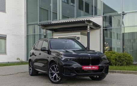 BMW X5, 2021 год, 8 000 000 рублей, 3 фотография