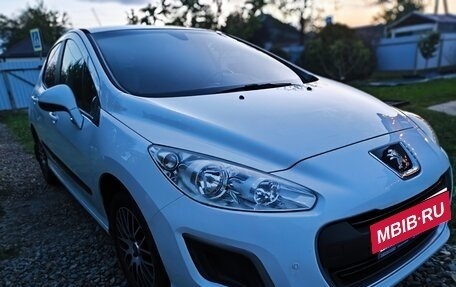 Peugeot 308 II, 2011 год, 670 000 рублей, 2 фотография